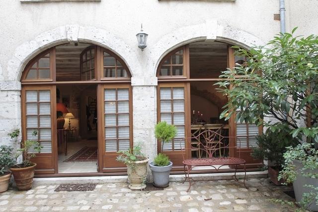 Hébergement de vacances Maison D'ines Centre Historique Garage Privé