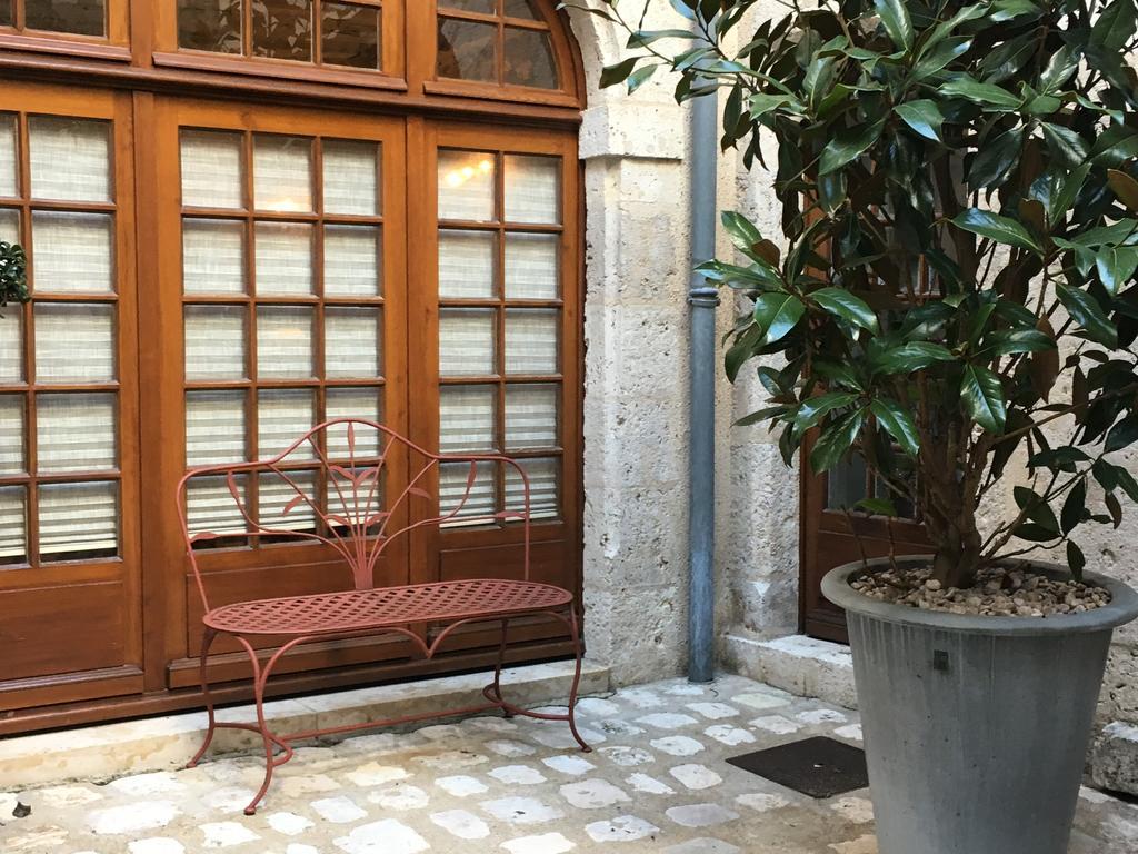 Maison D'ines Centre Historique Garage Prive *