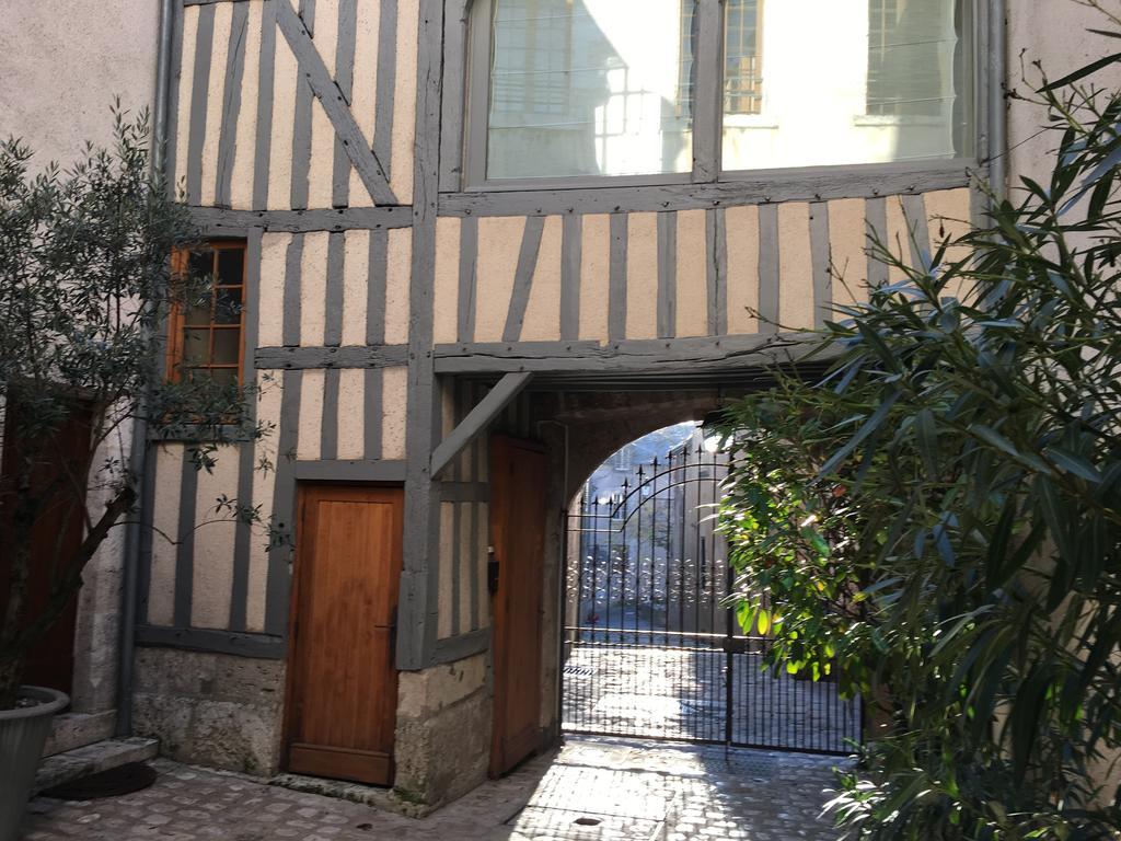 Maison D'ines Centre Historique Garage Privé Blois